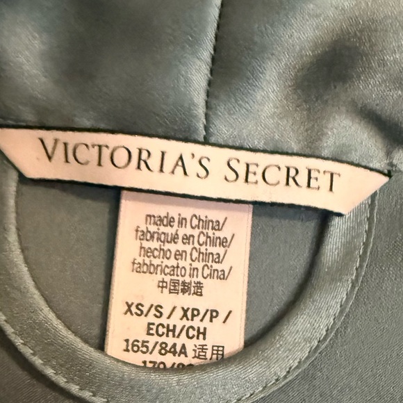 VICTORIA’S SECRET Satin & Lace Robe - Size XS - Picture 4 of 7